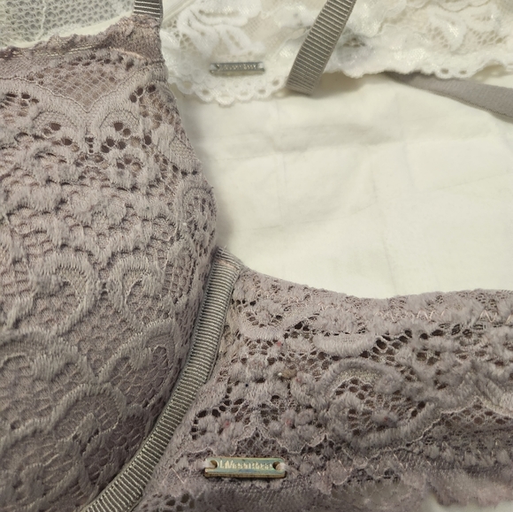 COPY - La Vie En Rose set of 3 bras 34C - Picture 6 of 8